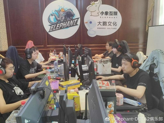 人工智能大模型进军王者荣耀的未来趋势